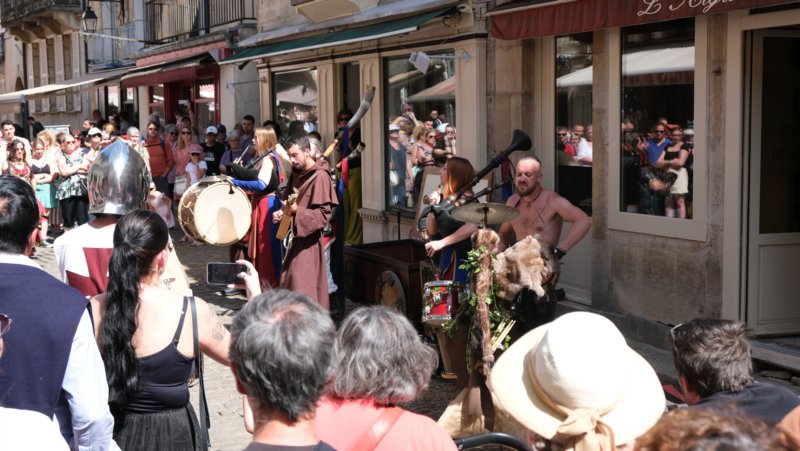 Photo de fête médiévale à Semur-en-Auxois